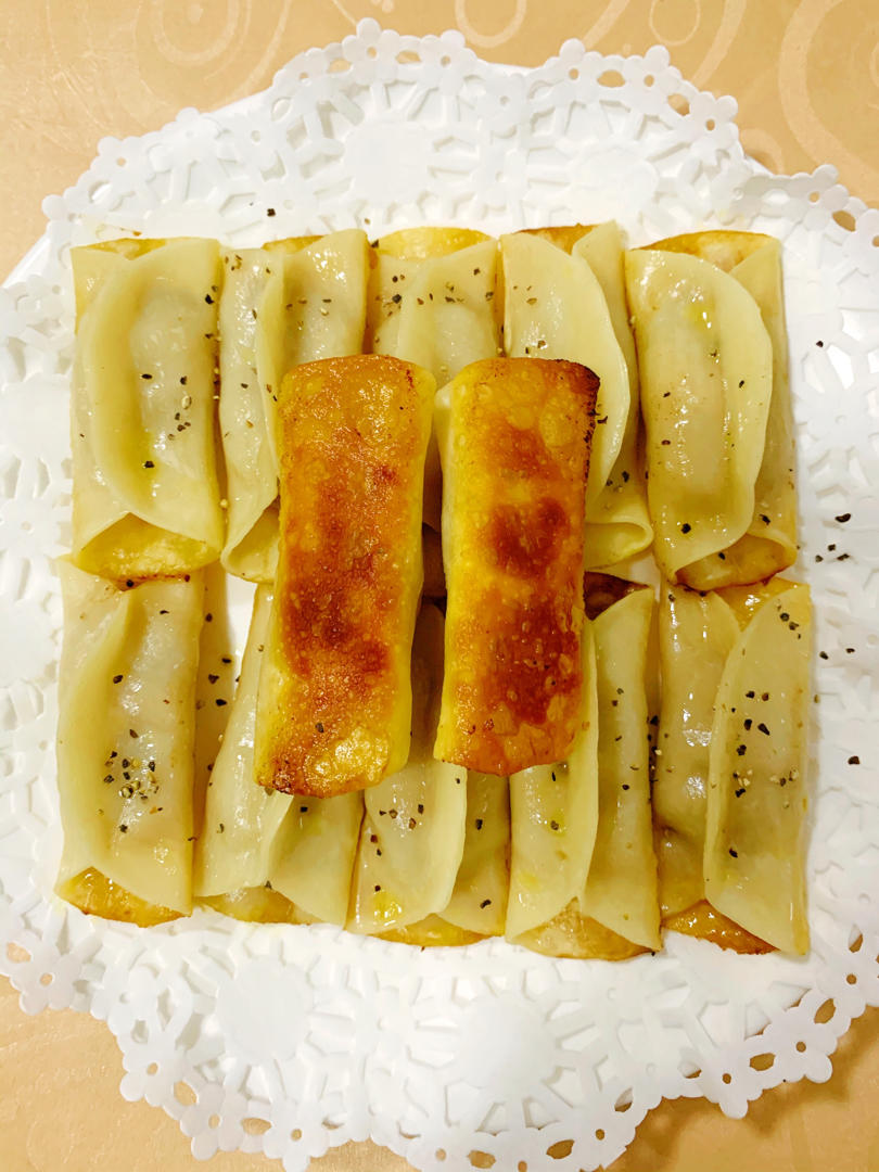 三鲜锅贴