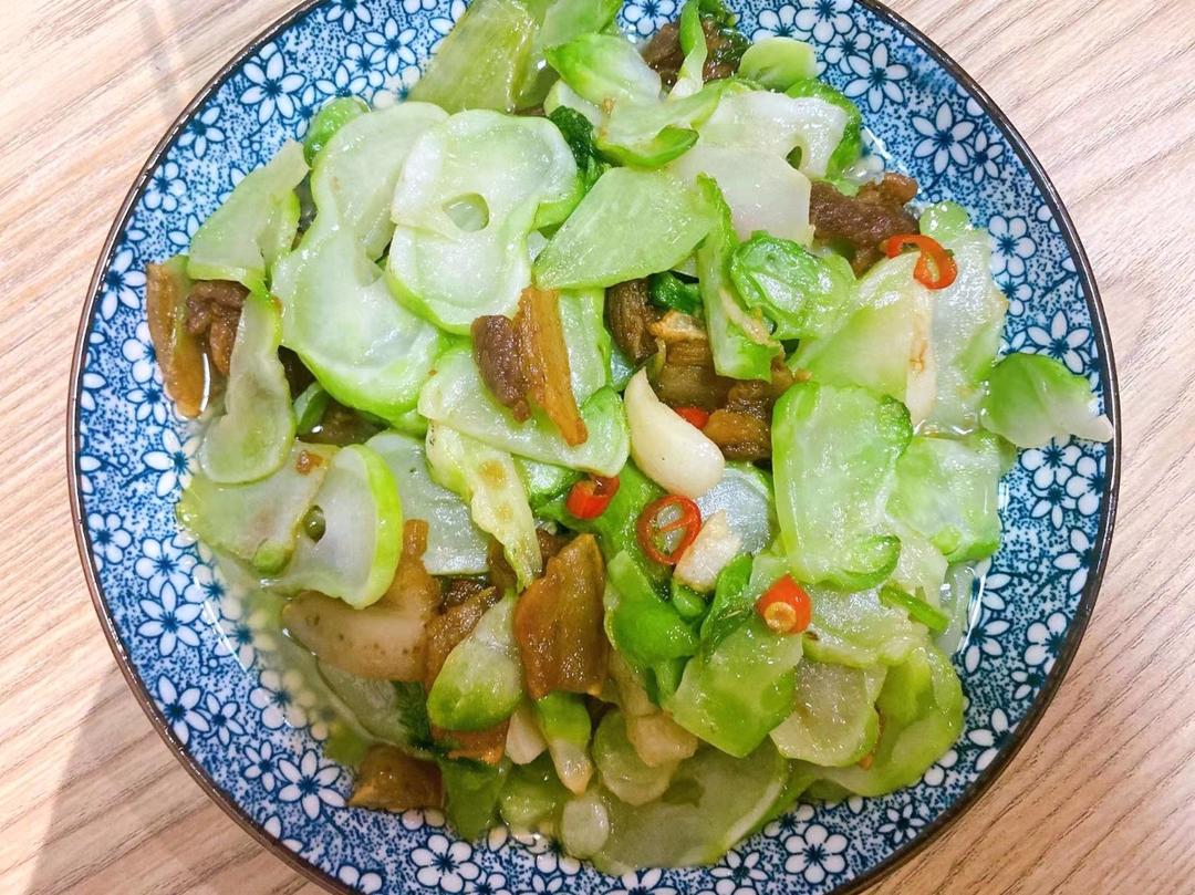 清炒儿菜（清香翠绿超好吃）