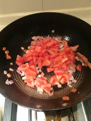 番茄什锦泡饭（快手饭）的做法 步骤3
