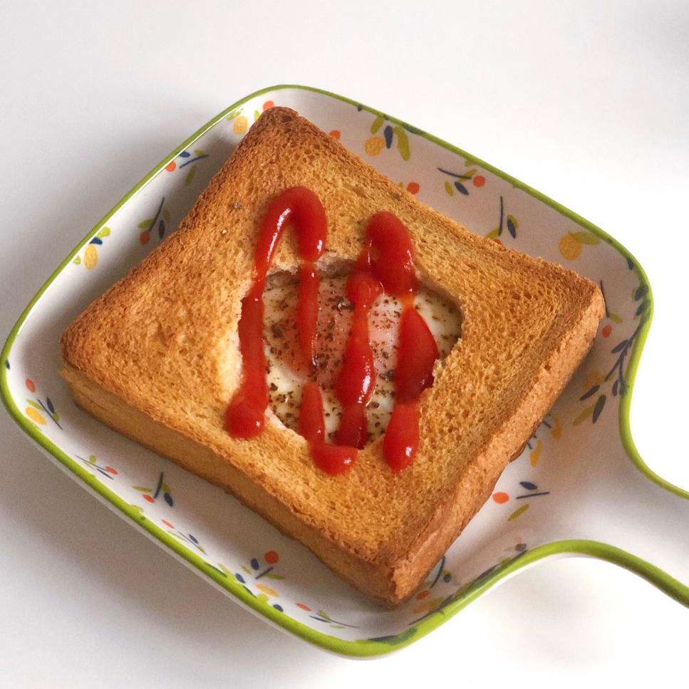 吐司鸡蛋奶酪火腿三明治（烤箱版本）