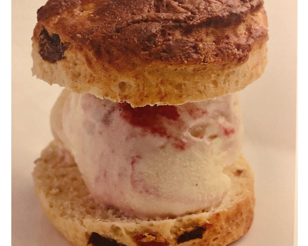司康冰淇淋三明治的做法