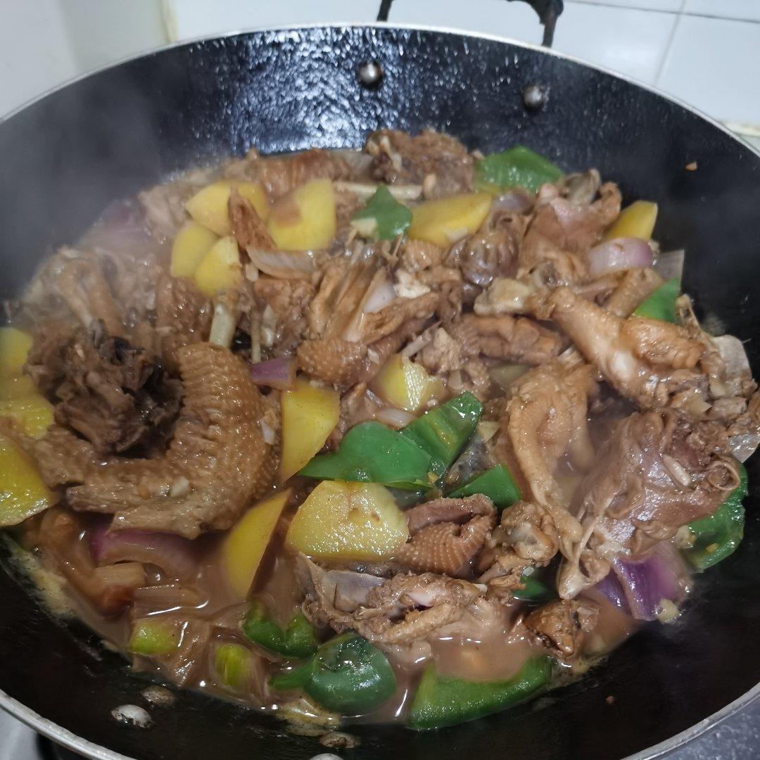 新疆沙湾大盘鸡