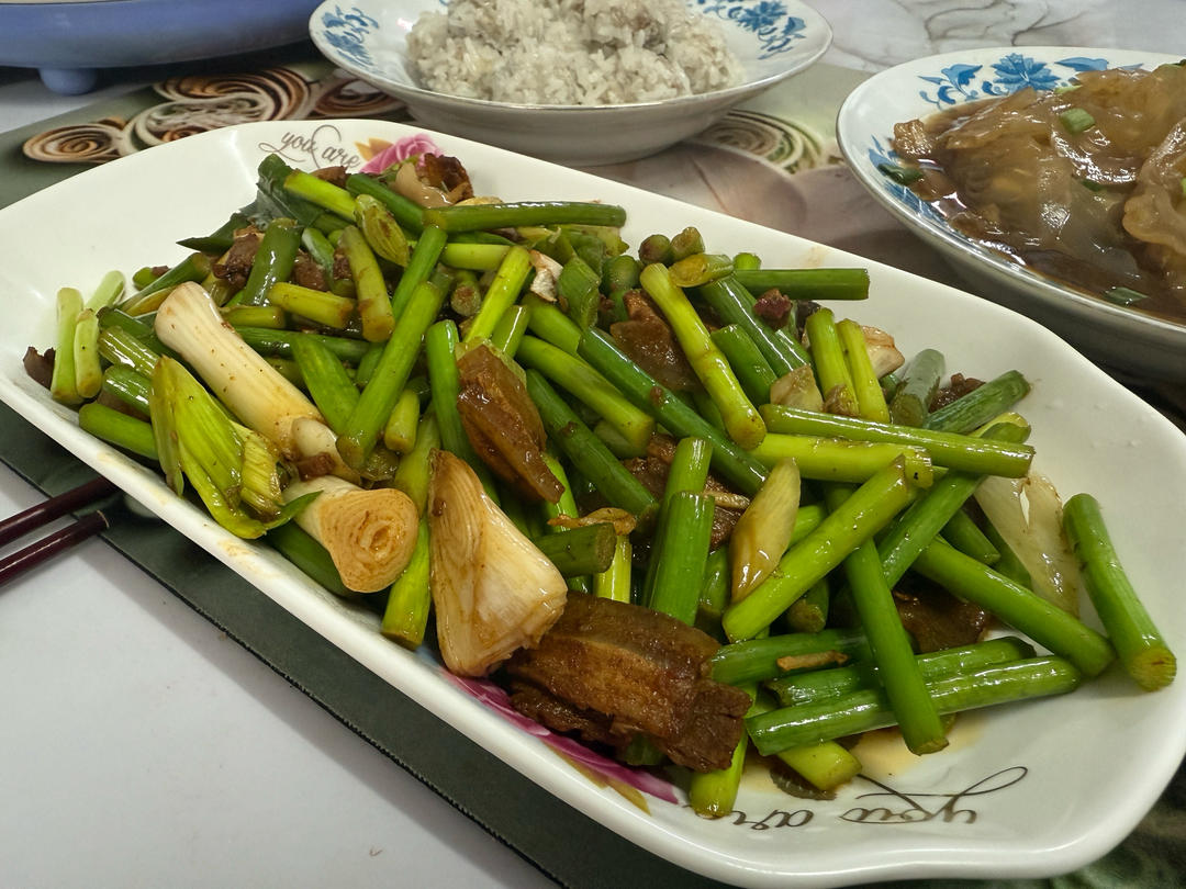 蒜薹炒肉丝