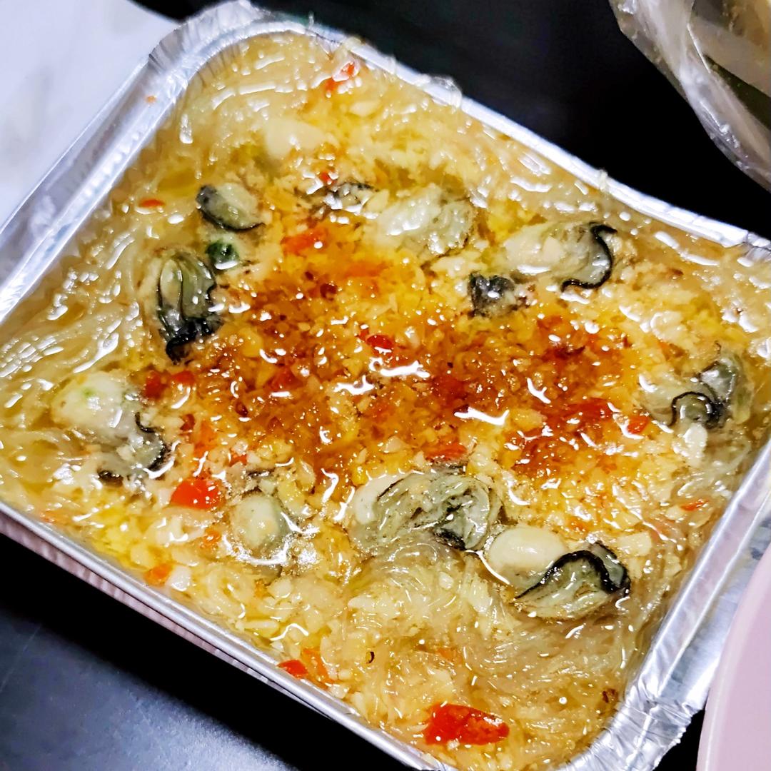 蒜蓉粉丝蒸生蚝