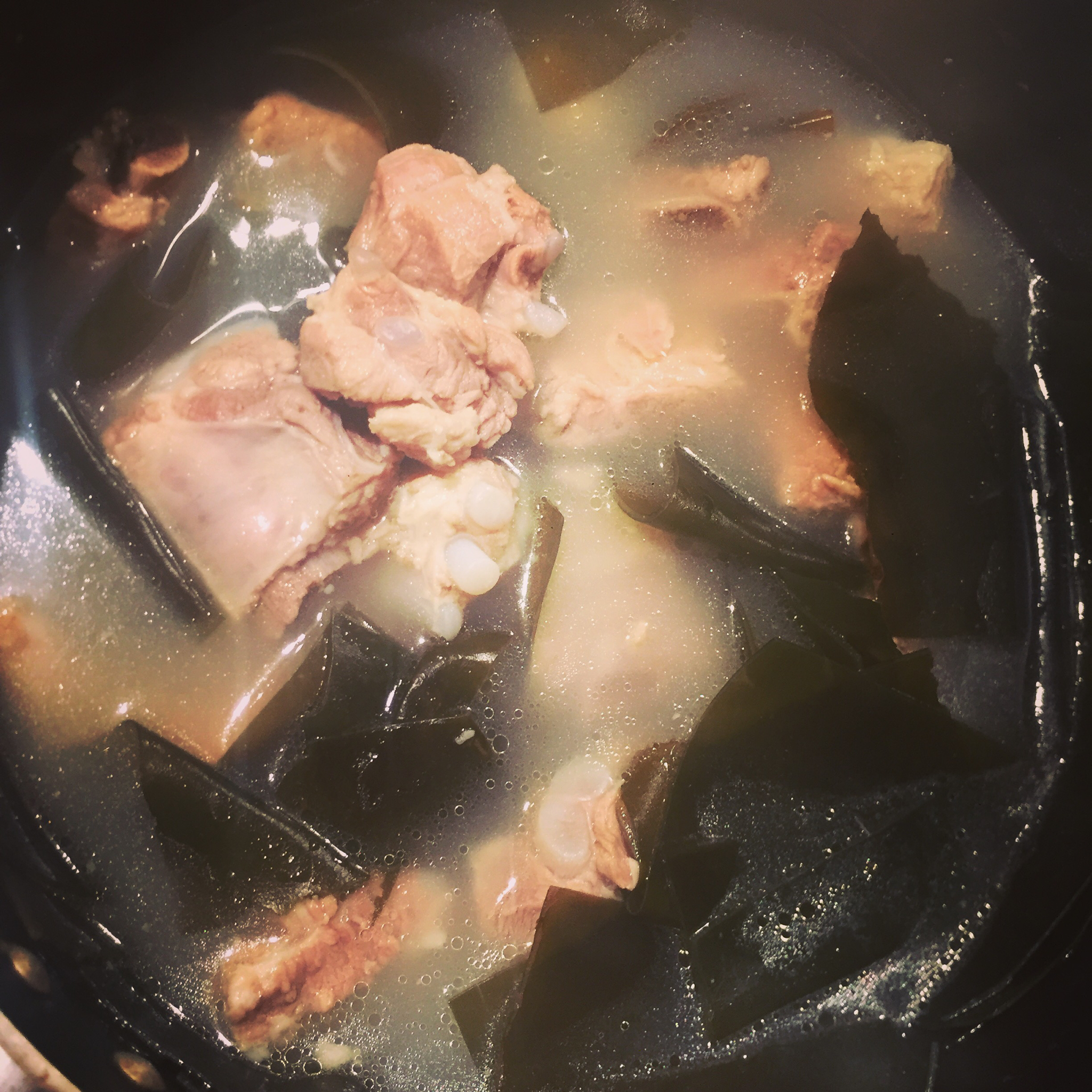 海带排骨汤