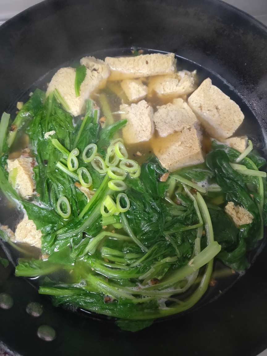 冻豆腐小白菜汤