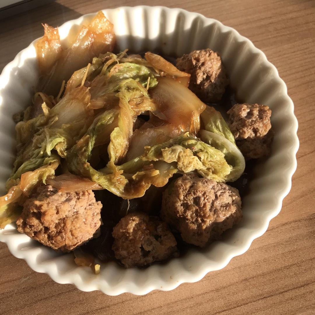 大白菜烧自制口感Q弹肉丸子