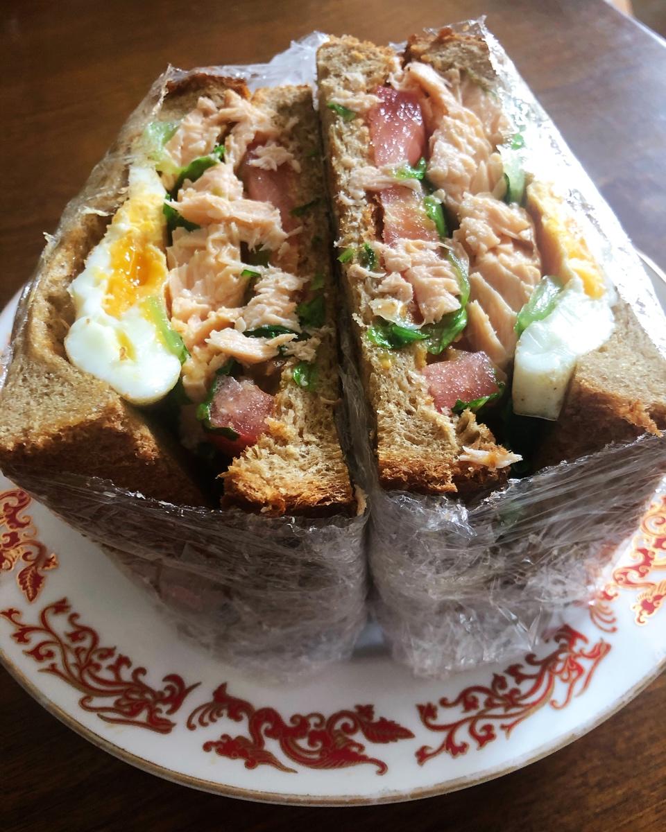 全麦三文鱼菠菜三明治 附超详细的包三明治大法｜#Healthybreakfast#