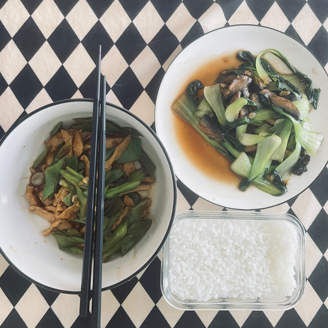 简易版香菇扒油菜