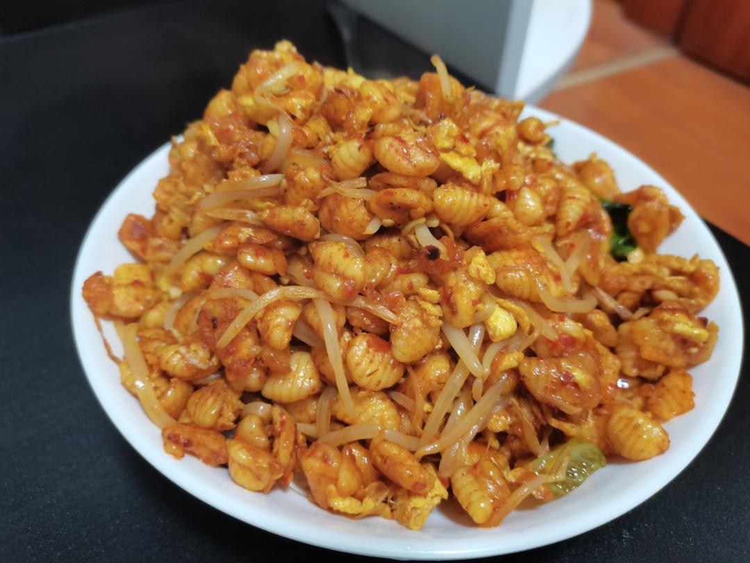 炒手工麻食