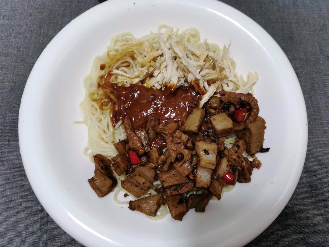 🥒鸡丝凉面