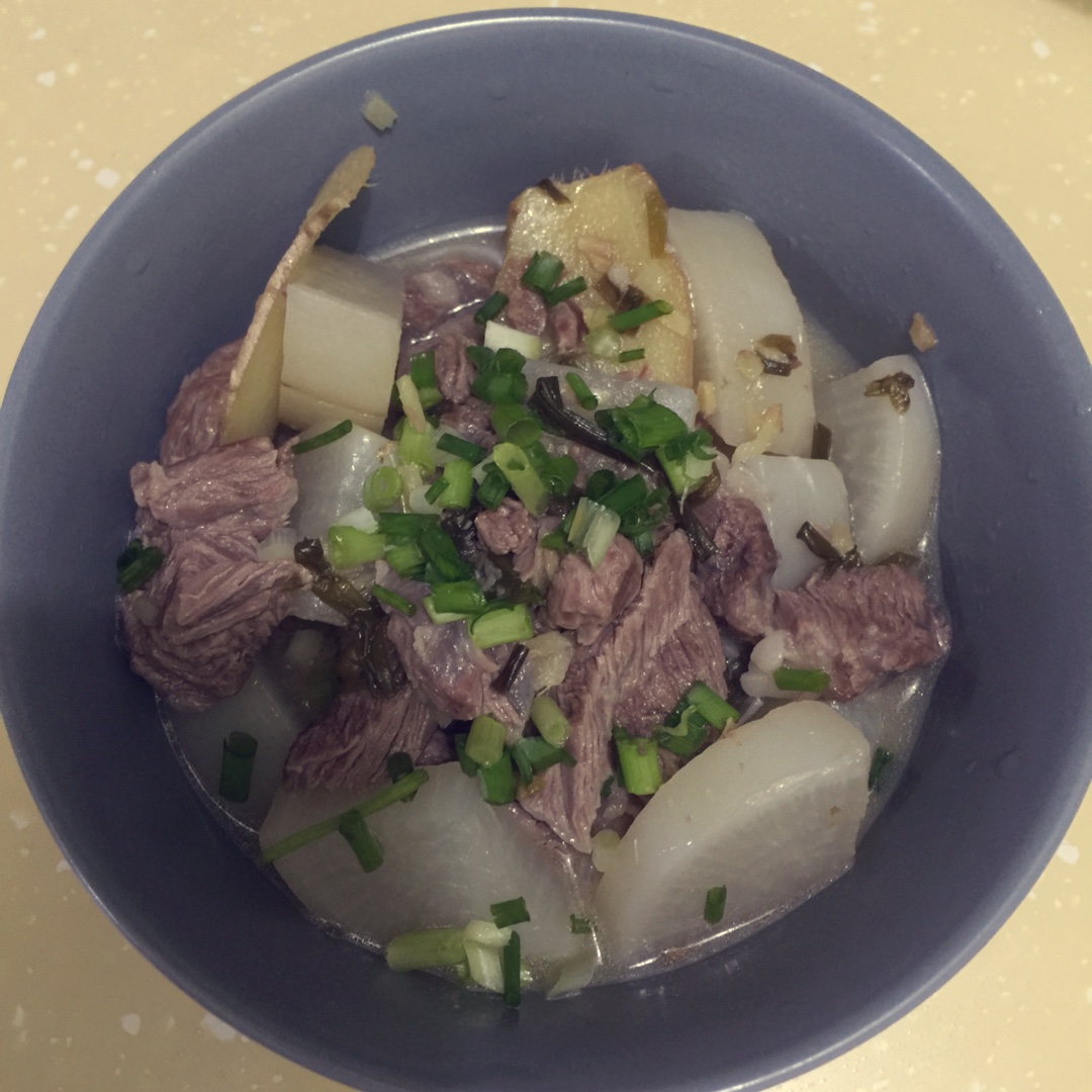 牛肉炖萝卜