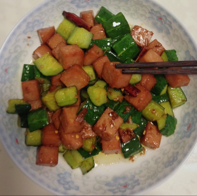 黄瓜炒火腿