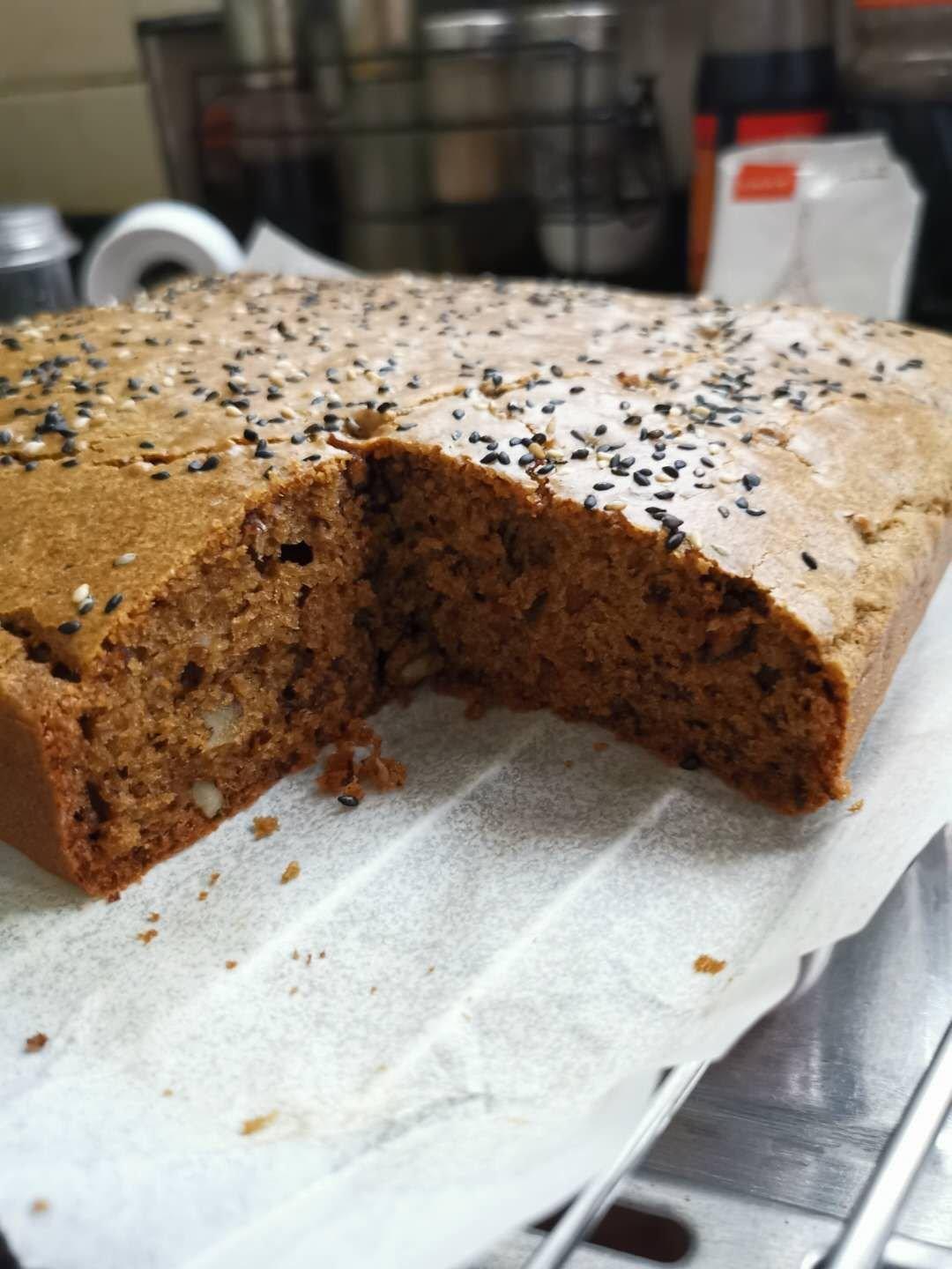 改良版红枣糕，此配方蓬松柔软，减油减糖，全蛋打发好操作