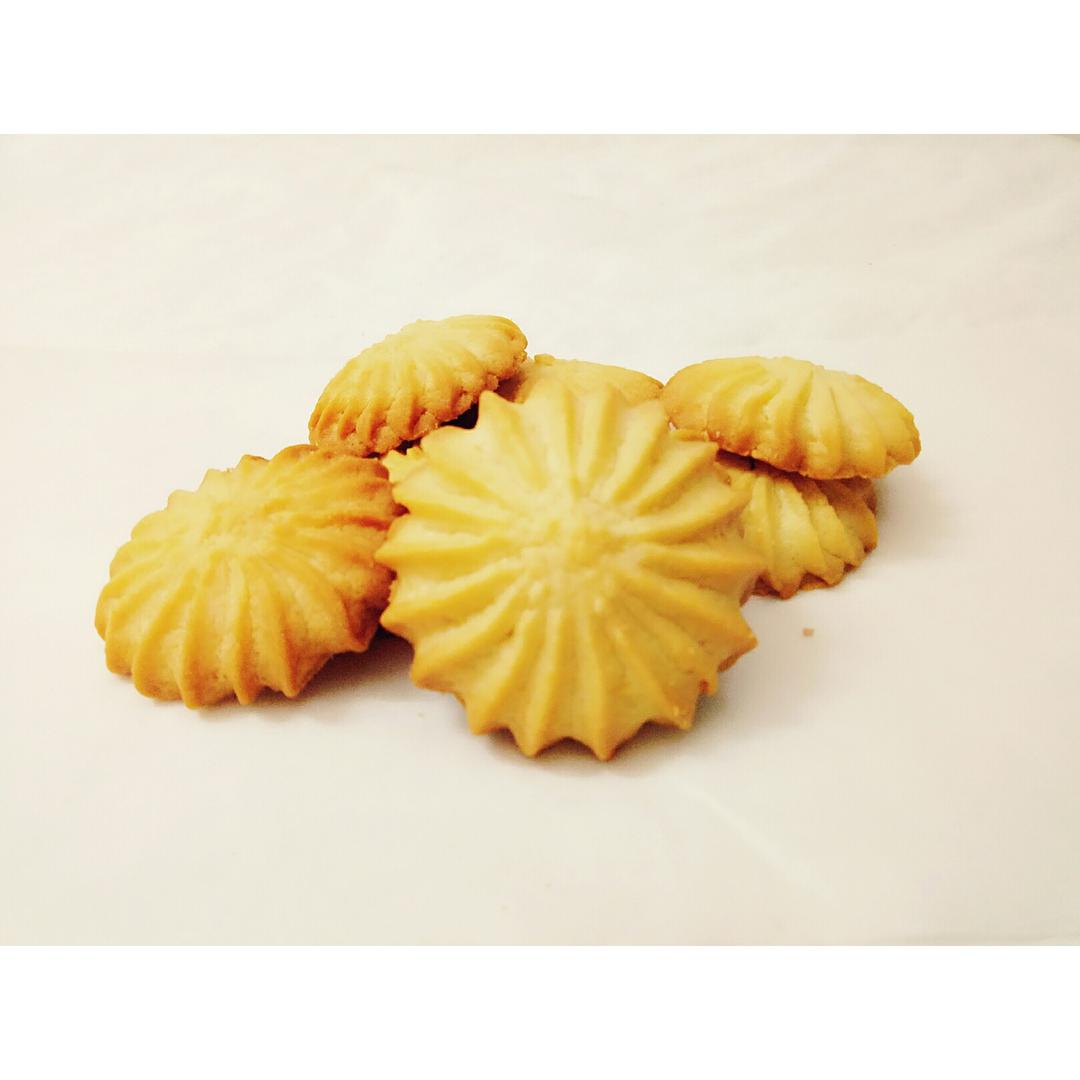 小瞳妈咪做的香酥不腻的——皇家曲奇