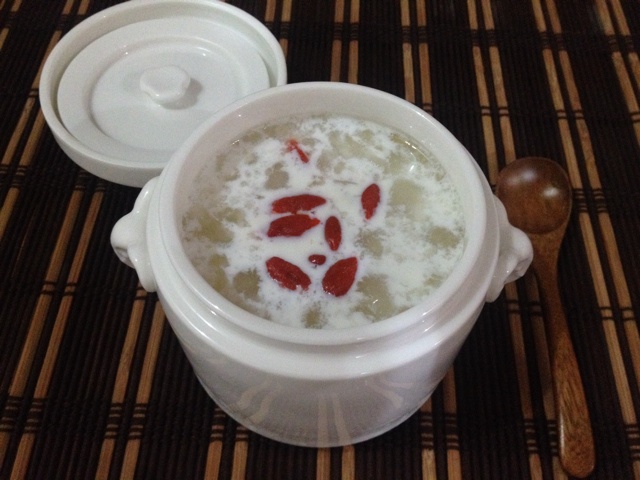 木瓜牛奶炖雪蛤