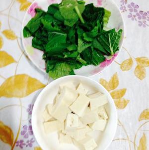小白菜豆腐清汤的做法 步骤1