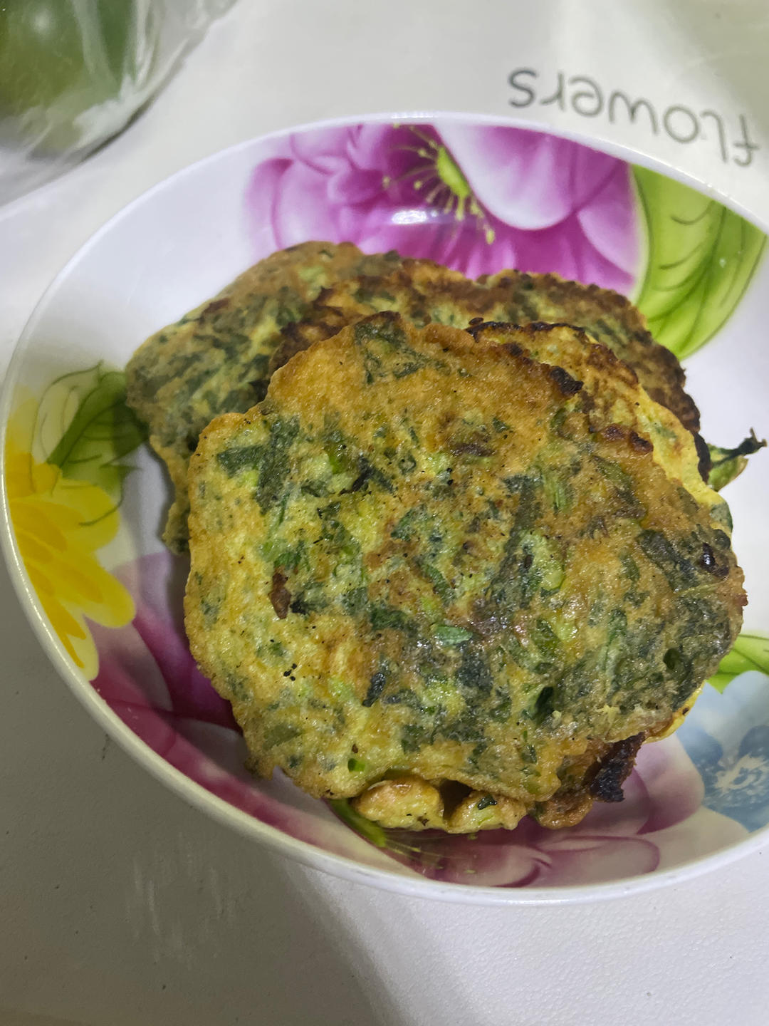 简单早餐～小白菜鸡蛋饼