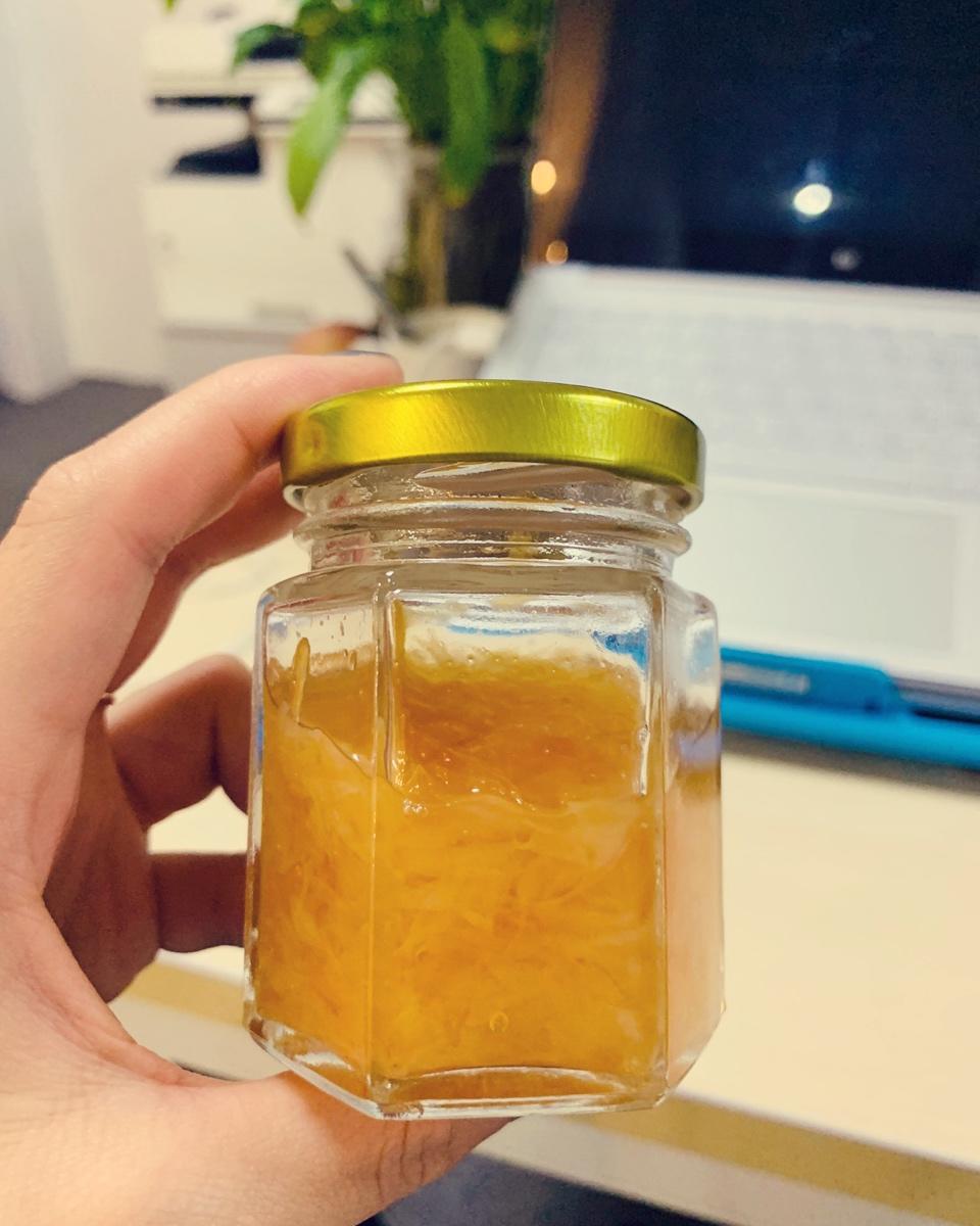 高傲的牛奶瓶做的蜂蜜柚子茶