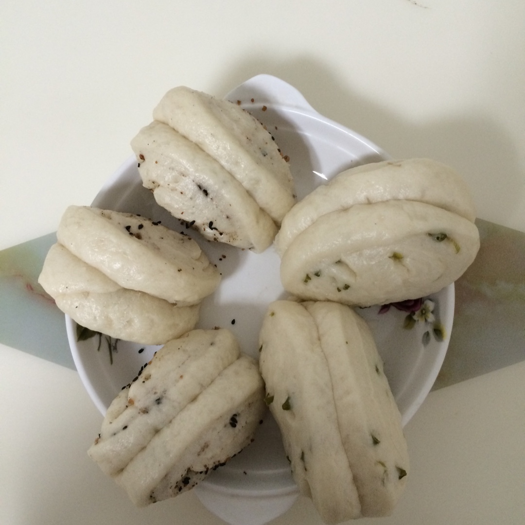 在面包机帮助下蒸馒头