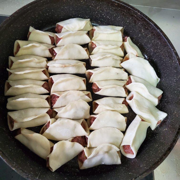 详解最好吃的外焦里嫩牛肉锅贴