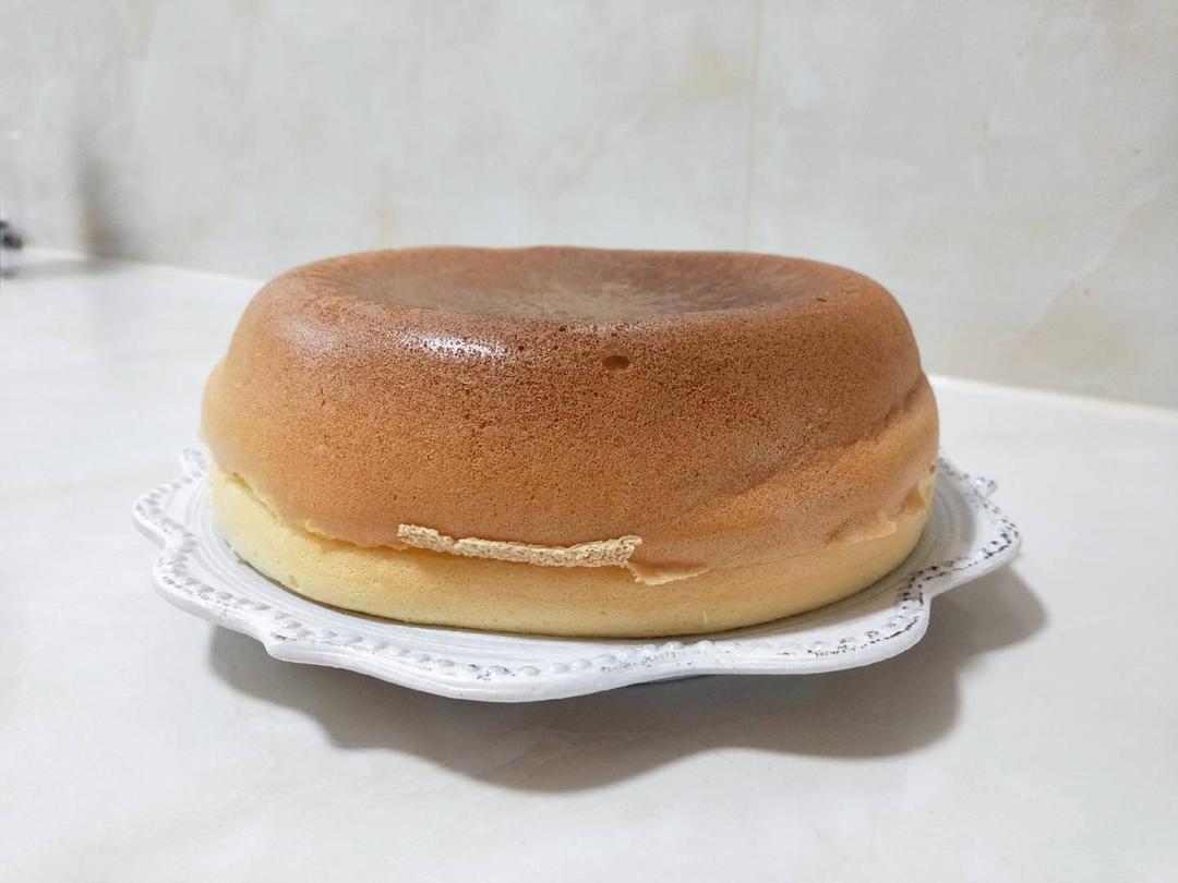 电饭煲鸭蛋戚风