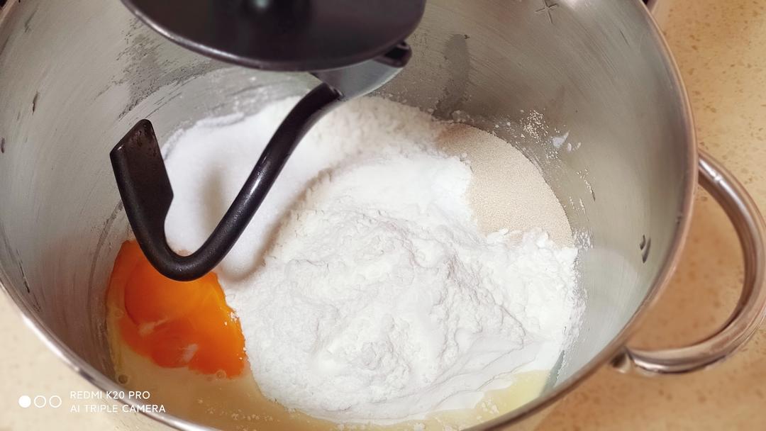 纯奶手撕吐司的做法 步骤1