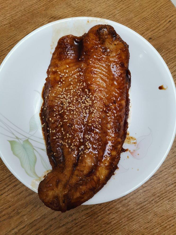 蜜汁巴沙鱼盖饭
