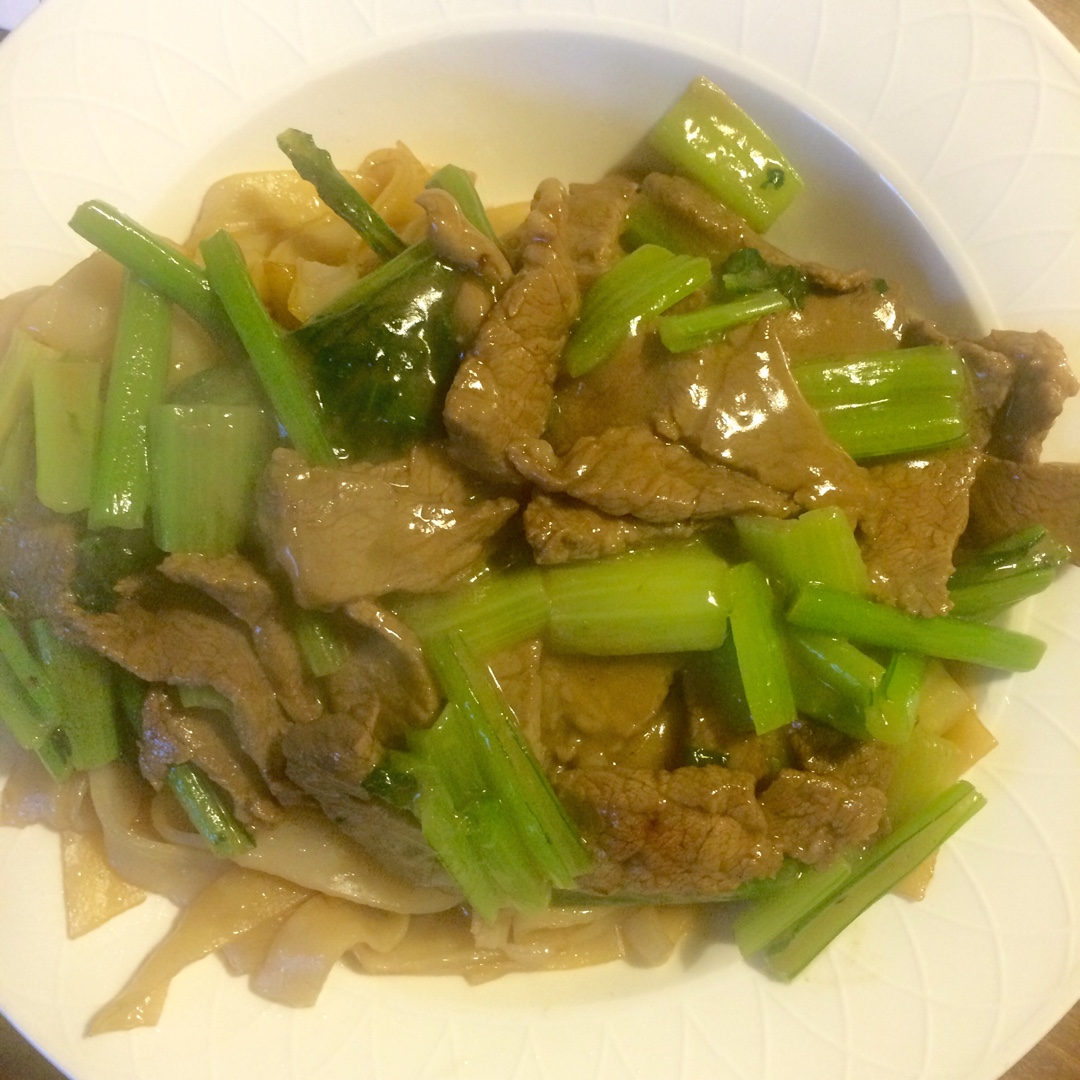 潮汕湿炒牛河