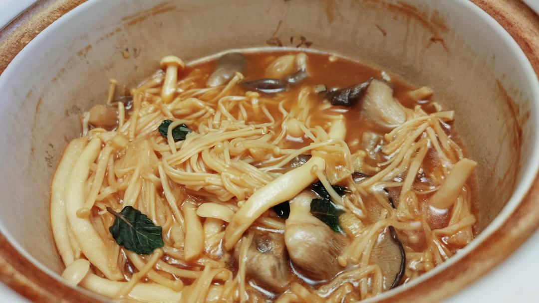 菌菇煲