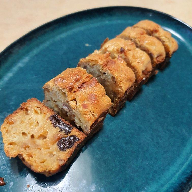 苹果开心果松软蛋糕