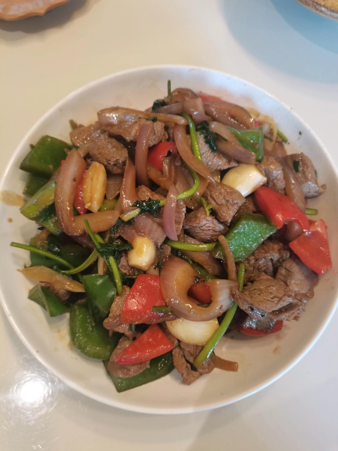 彩椒蒜香牛肉