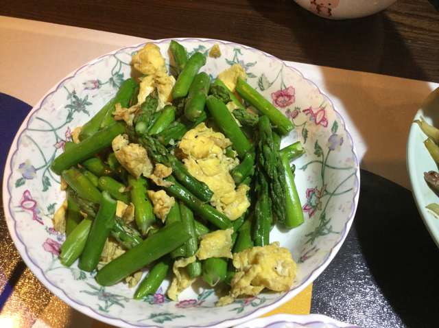 芦笋炒鸡蛋