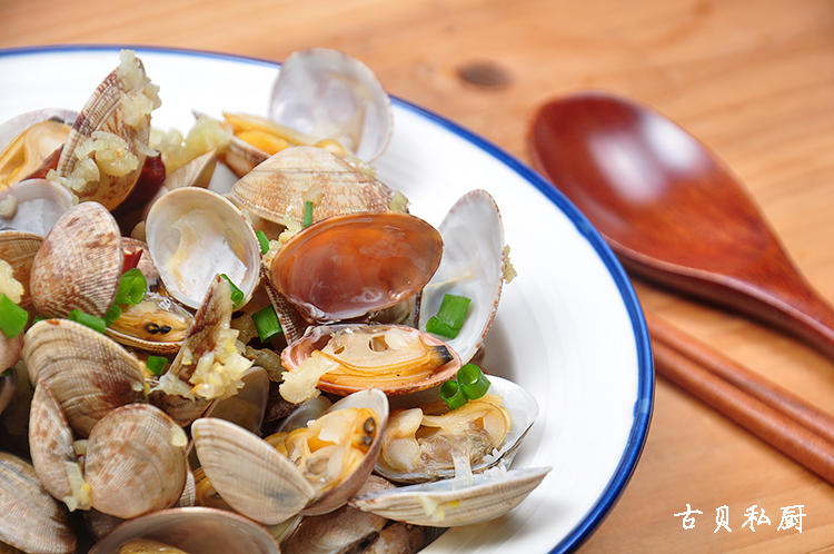酒蒸花蛤的做法