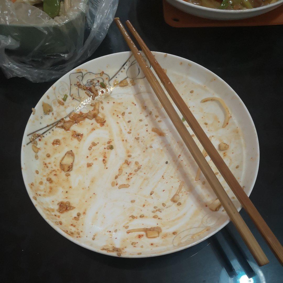 巨好吃㊙️酸辣凉拌面❗️十分钟搞定，简单快手❗️
