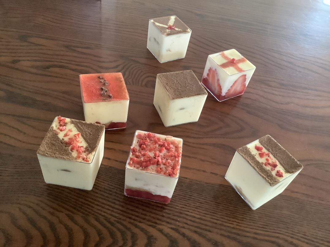 在欧洲学会的经典版提拉米苏