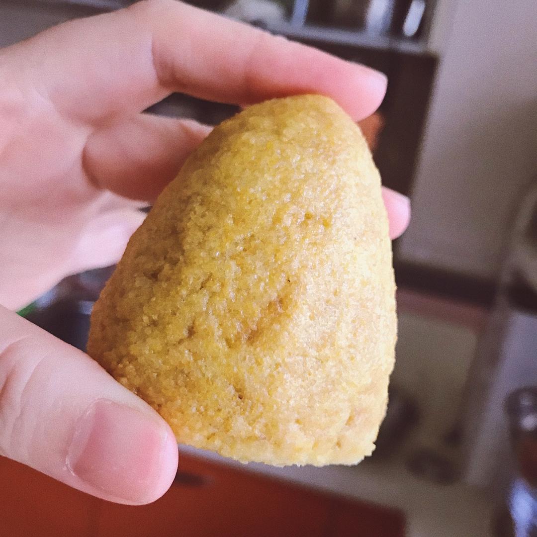 玉米面窝窝头