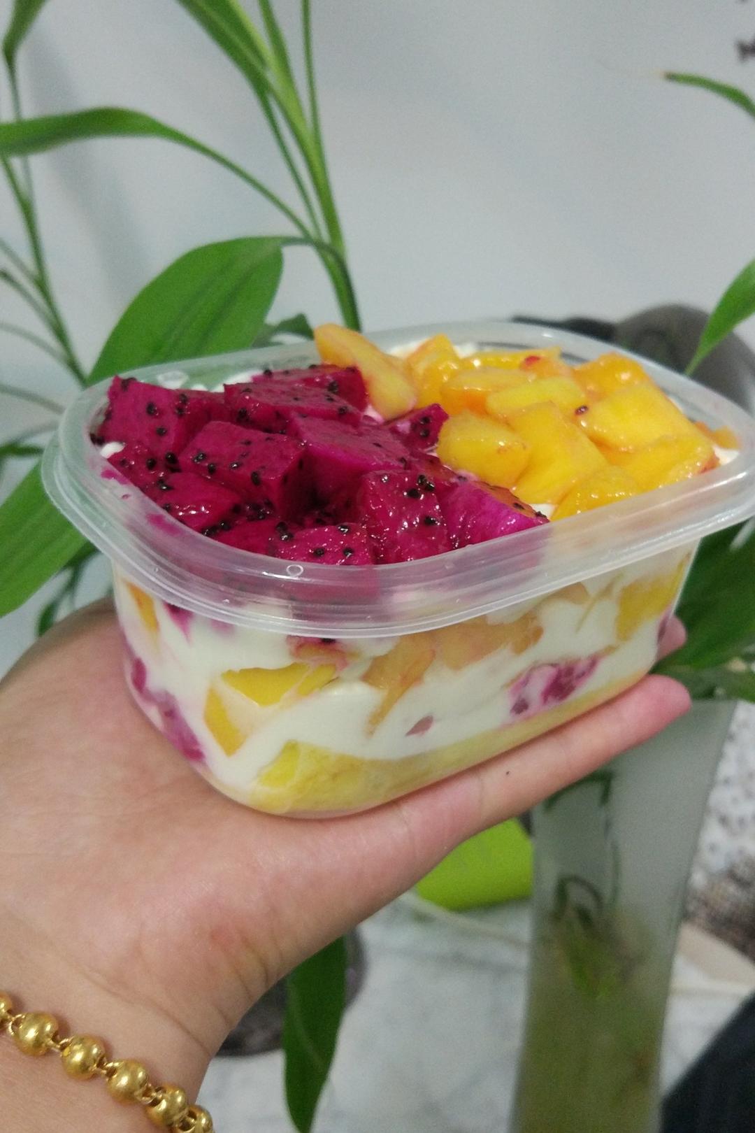 简单快手的便当饭盒水果盒子蛋糕