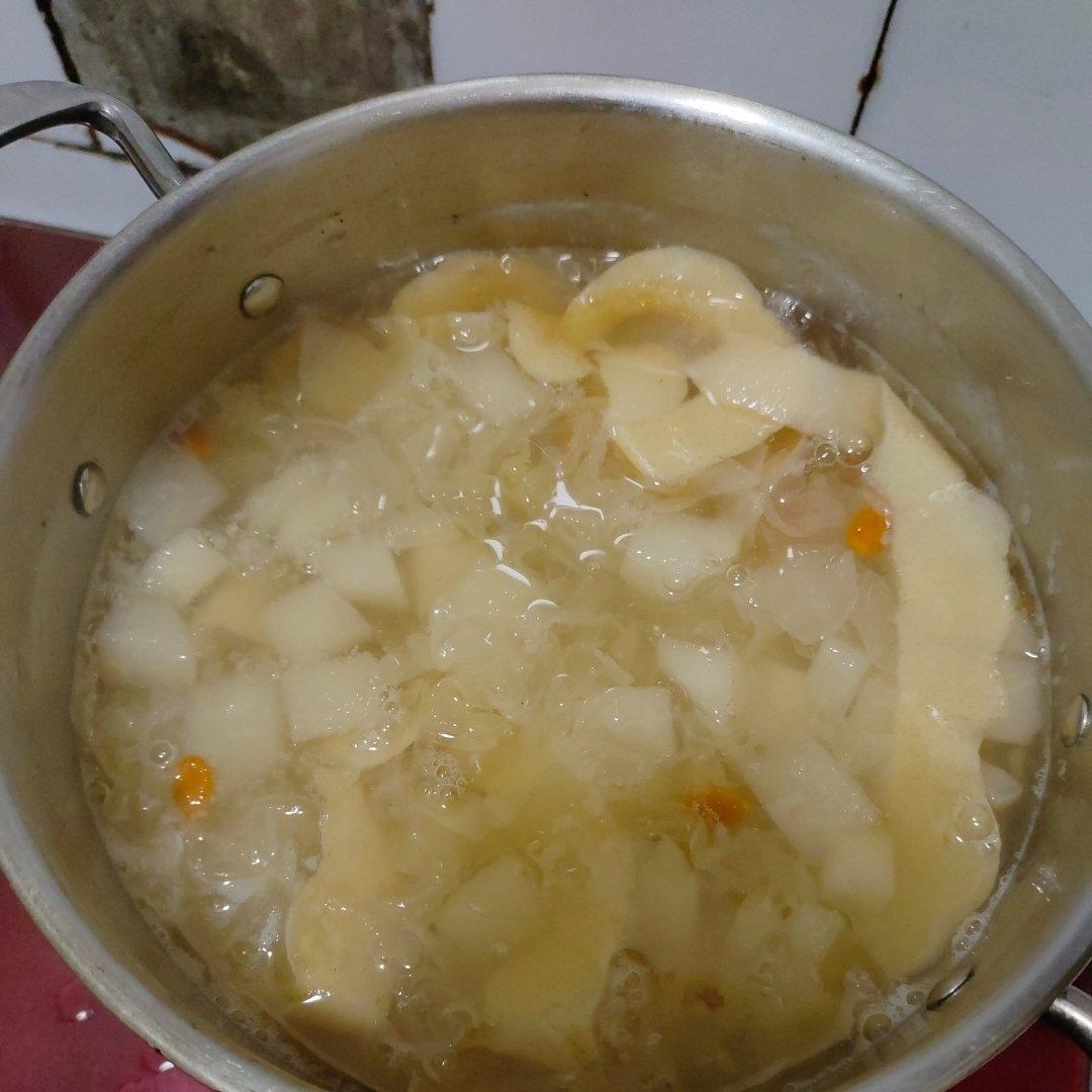 润肺去燥【小吊梨汤】
