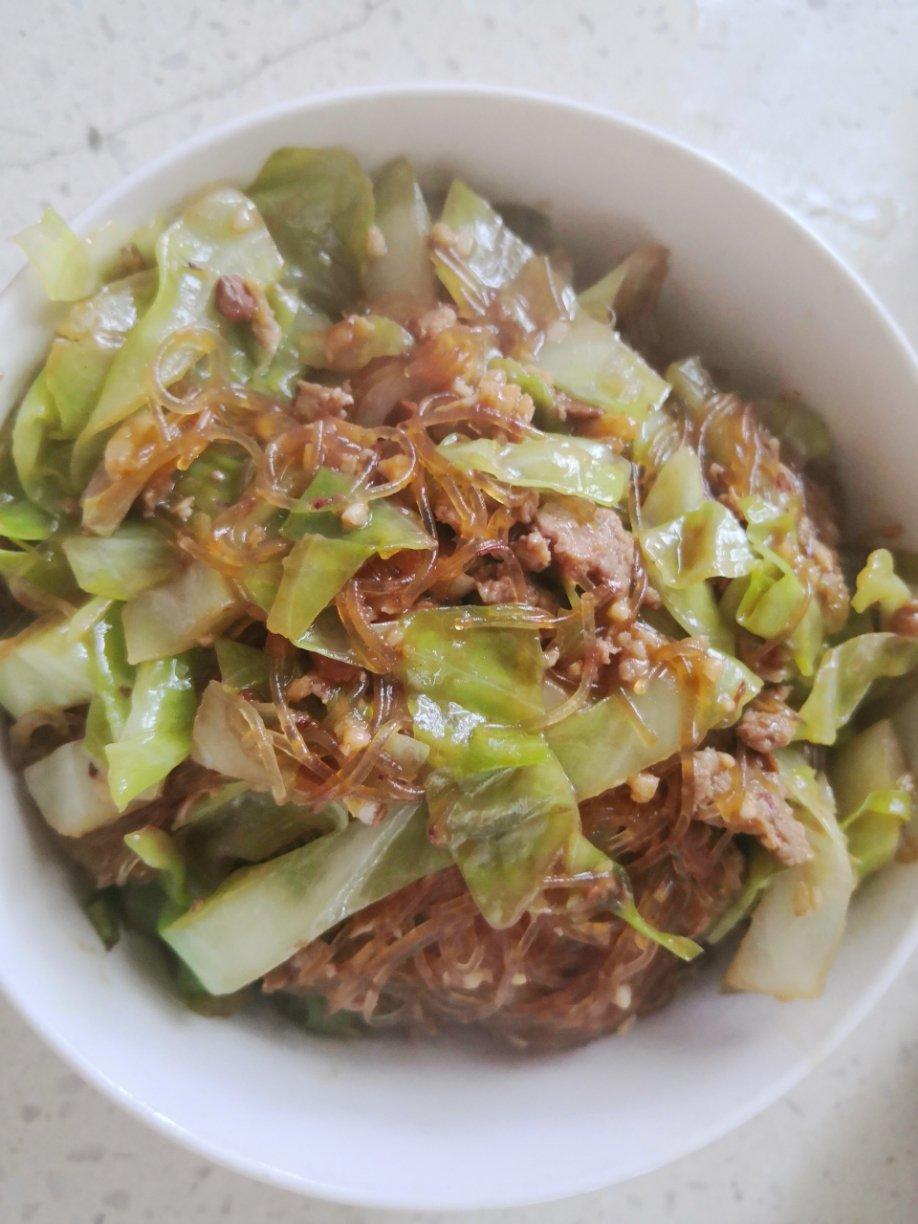 包菜肉末粉丝