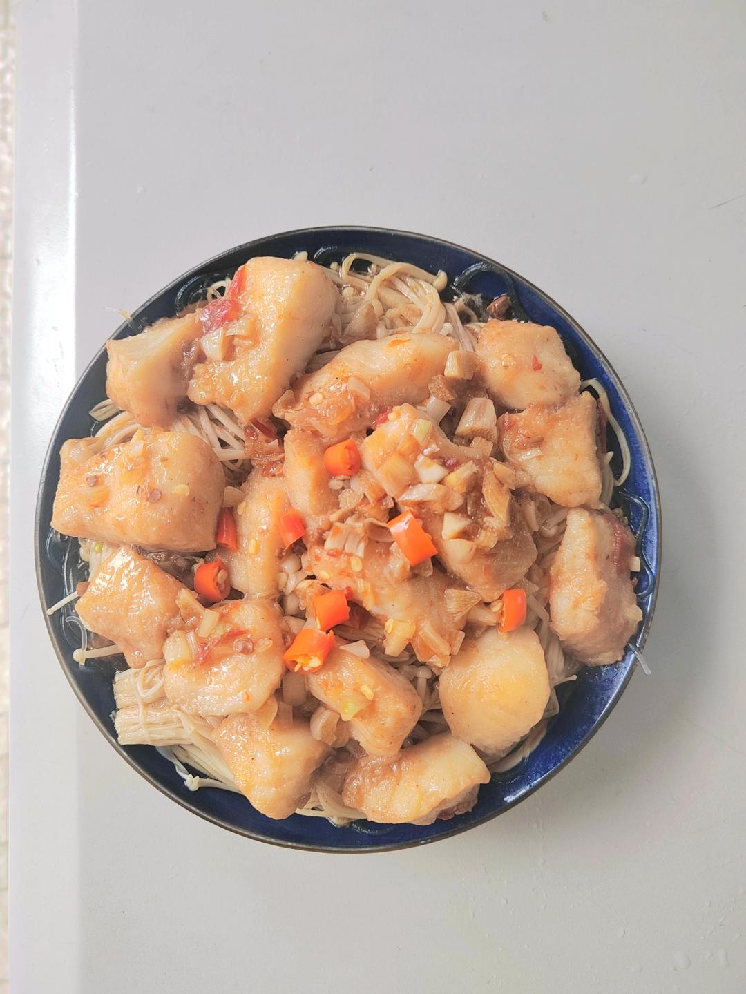 15分钟搞定【蒜蓉粉丝蒸龙利鱼】，入夏前多吃它准能瘦！