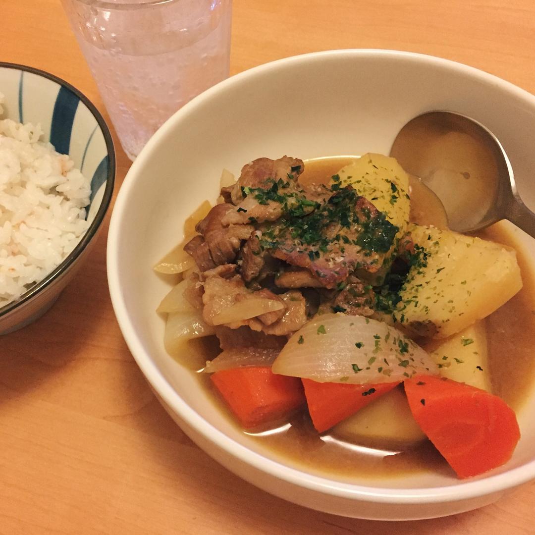 肉じゃが（日式土豆炖肉）