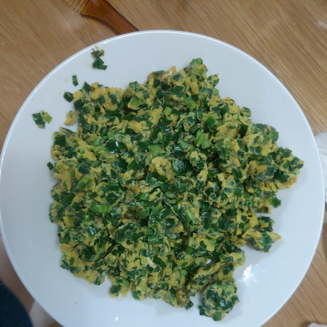 想念奶奶的韭菜炒蛋（又香又嫩有诀窍）