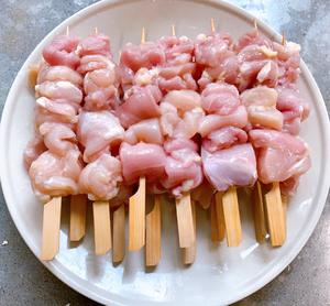 日式烧鸟焼き鳥（混搭日式烧鸟串烤鸡肉串）非照烧鸡肉串的做法 步骤2