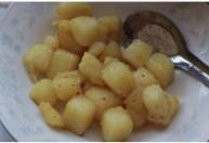 土豆炖排骨的做法 步骤4