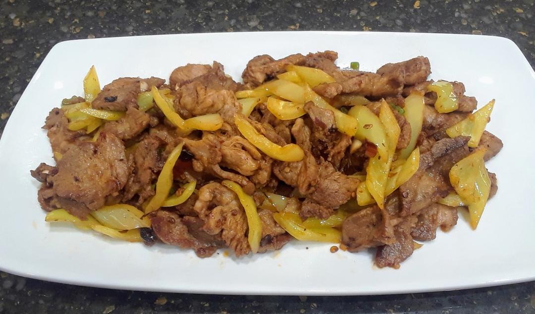 厨师长教你：“回锅肉”的正宗做法，先收藏