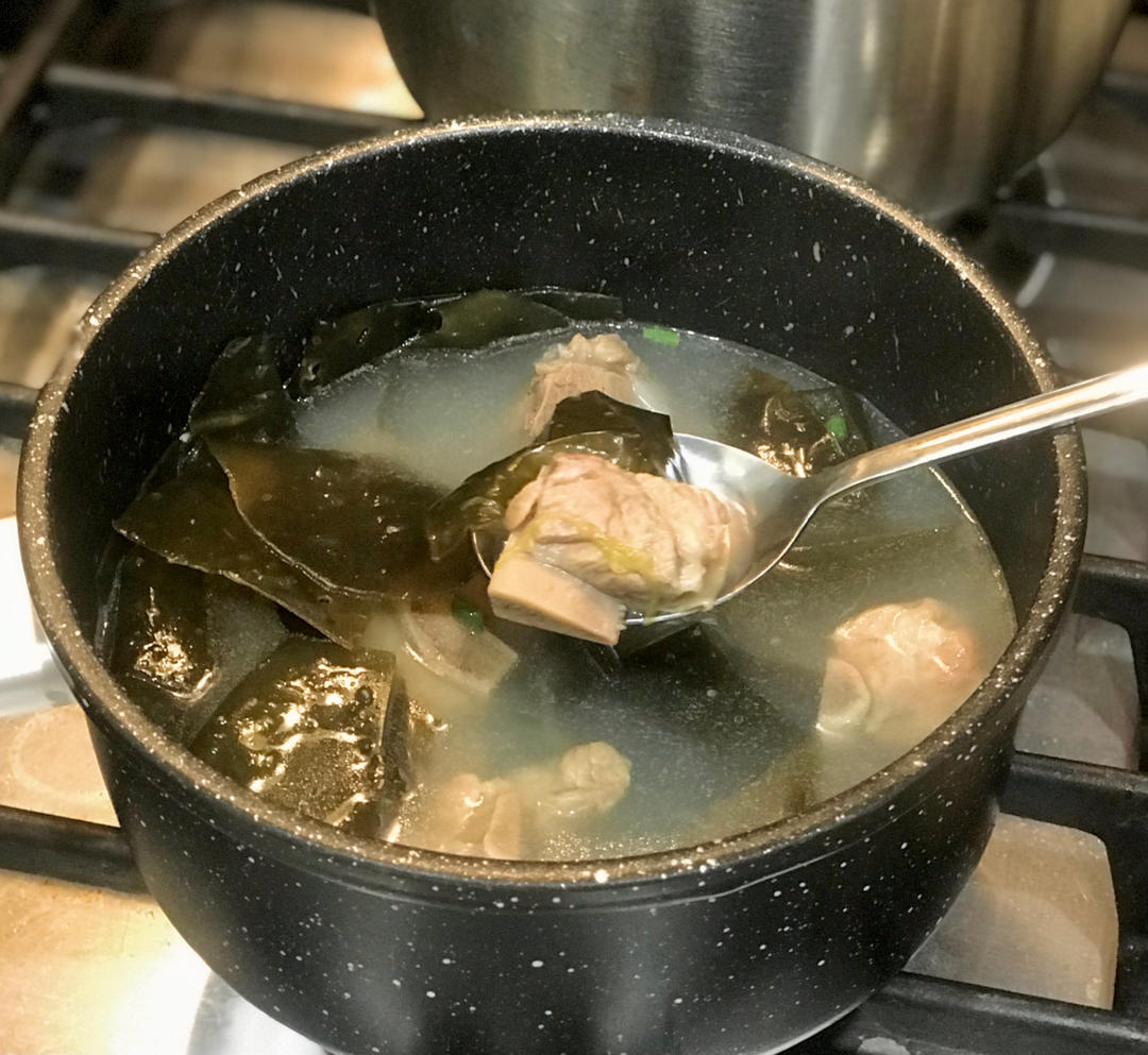 海带排骨汤