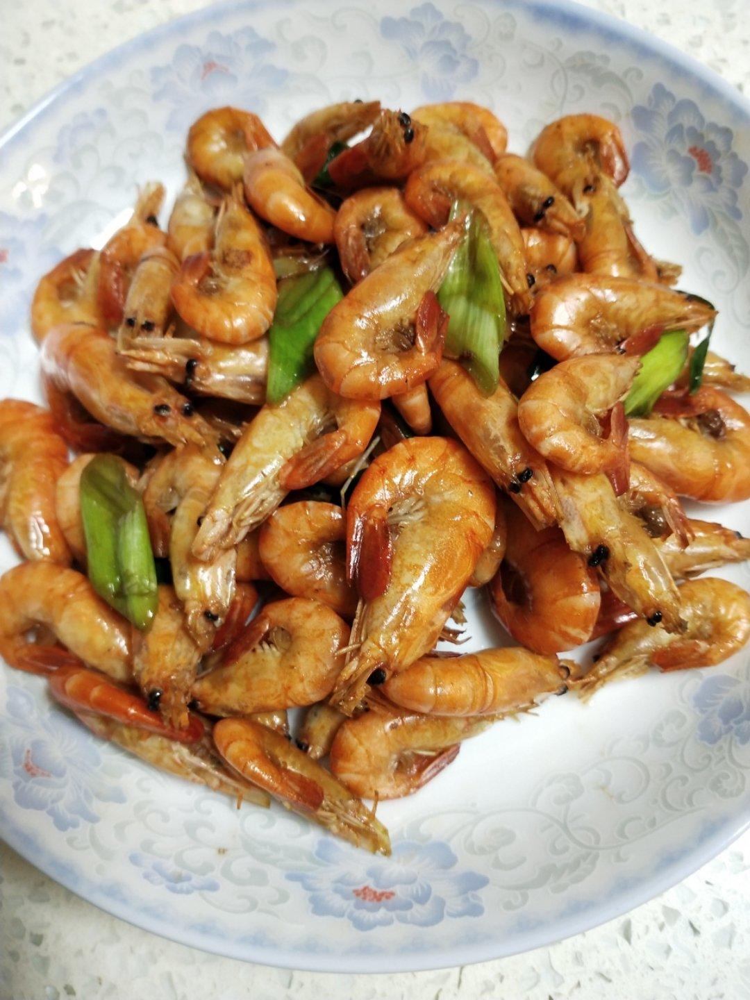 爆炒小河虾