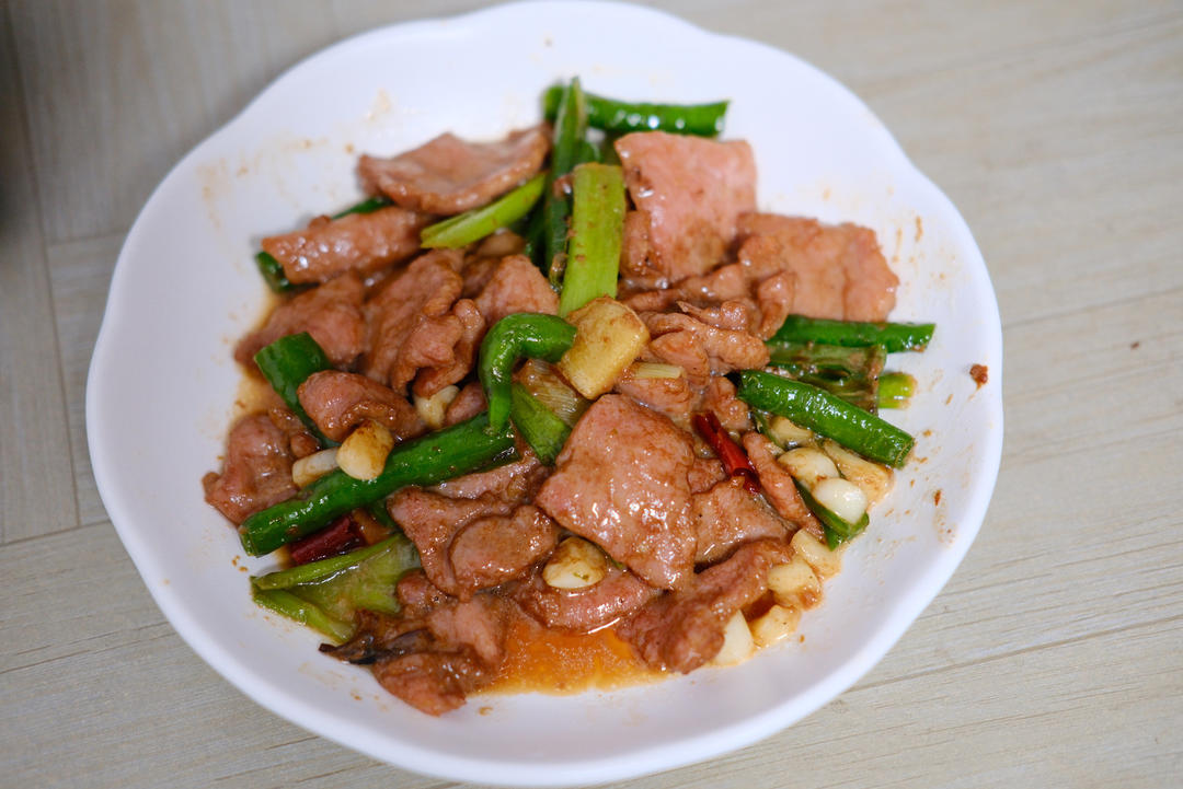 青椒炒牛柳—牛肉滑嫩的方法在这里