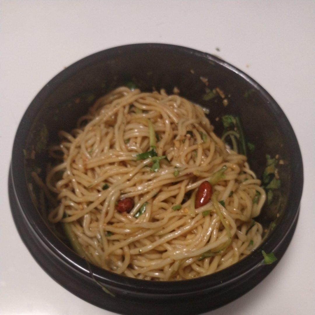 巨好吃㊙️酸辣凉拌面❗️十分钟搞定，简单快手❗️